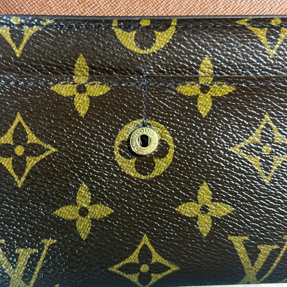 Louis Vuitton Monogram Portefeiulle Sarah Long Wallet - Picture 10 of 16